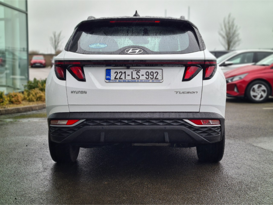 2022 Hyundai Tucson - image 5