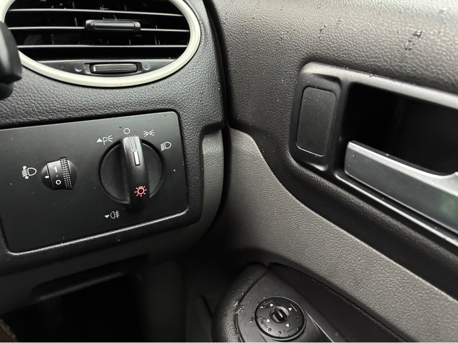 2008 Ford Focus STYLE 1.6 100PS 4DR €1,950