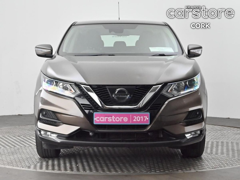 2017 Nissan Qashqai 1.2 PET XE €15,888