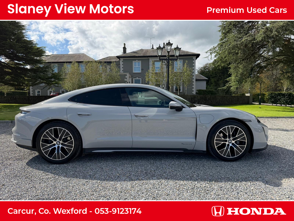 2022 Porsche Taycan - image 11