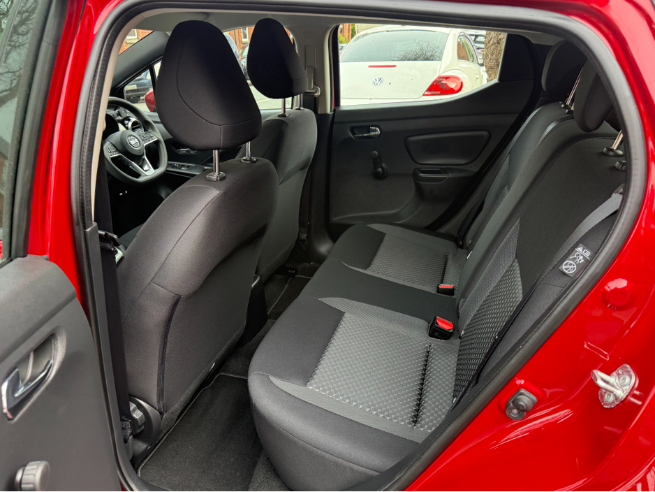 2021 Nissan Micra - image 10