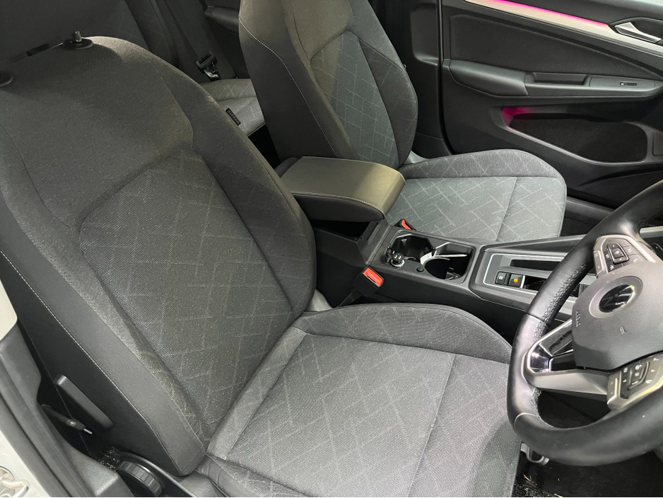 2023 Volkswagen Golf €29950! 2023 VOLKSWAGEN GOLF TDI ACTIVE ADVANCED 2.0 AUTOMATIC / CRUISE CONTROL / REVERSE CAMERA / HEATED SEATS / AMBIENT LIGHTS / PADDLE SHIFTERS €29,950