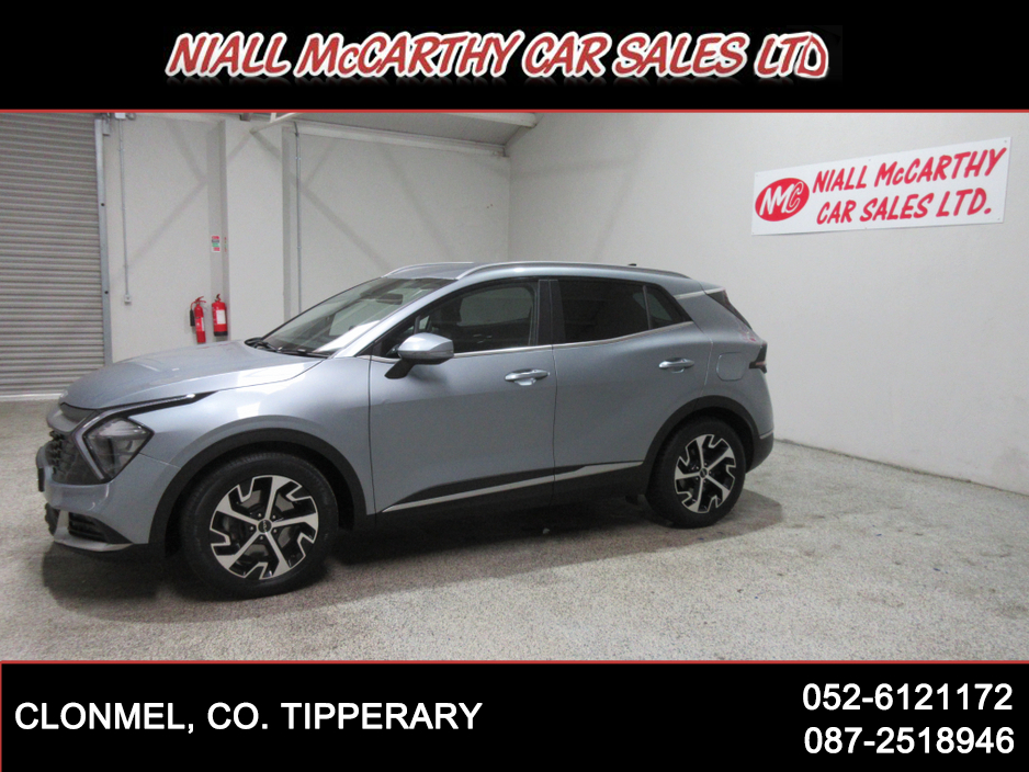 2023 Kia Sportage - image 3