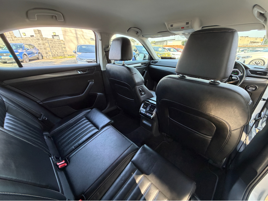 2021 Skoda Superb - image 20