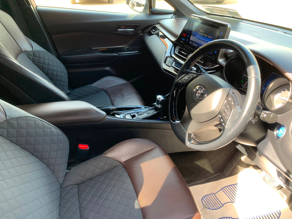 2018 Toyota C-HR - image 16