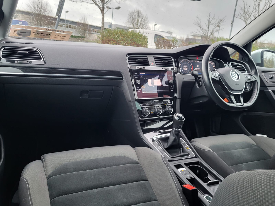 2018 Volkswagen Golf  €14,999