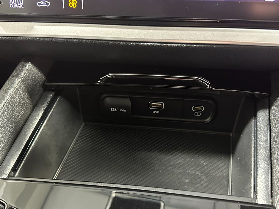 2023 Kia Sportage - image 23