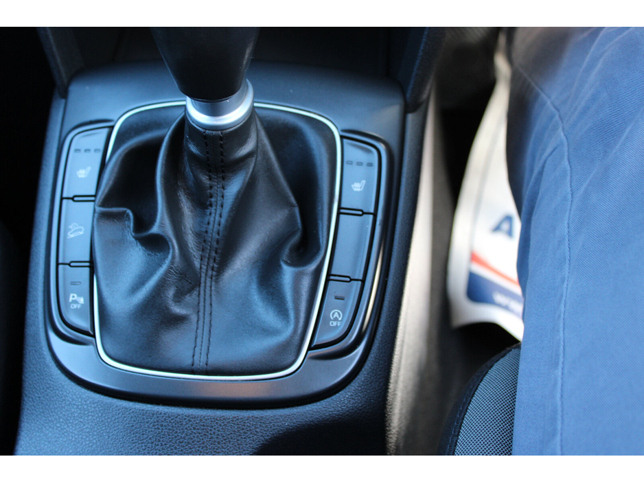 2020 Hyundai Kona - image 20