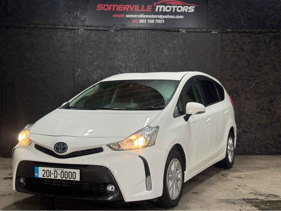 2020 Toyota Prius - image 3