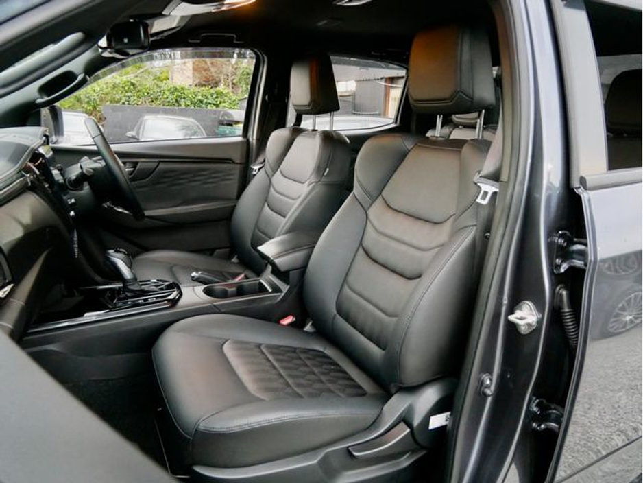 2025 Isuzu D-MAX - image 20