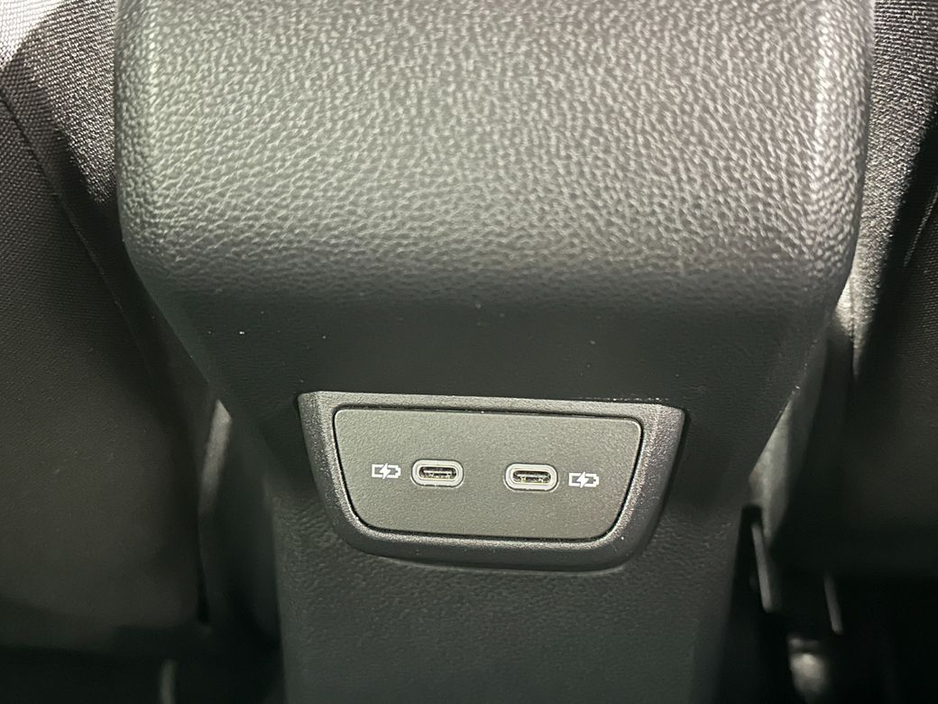 2024 Volkswagen Taigo Life 1.0 TSi 242 €23,400