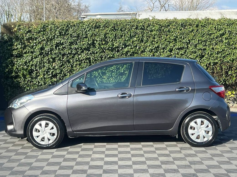 2018 Toyota Yaris - image 3