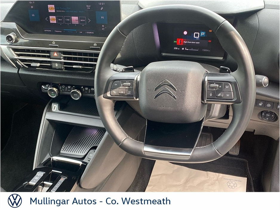 2024 Citroen C4 - image 2