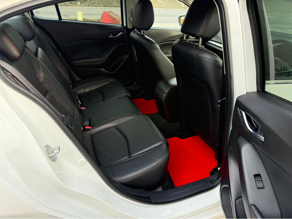 2016 Mazda Mazda3 2.2 D 150PS PLATINUM BL I 4 4DR €8,999