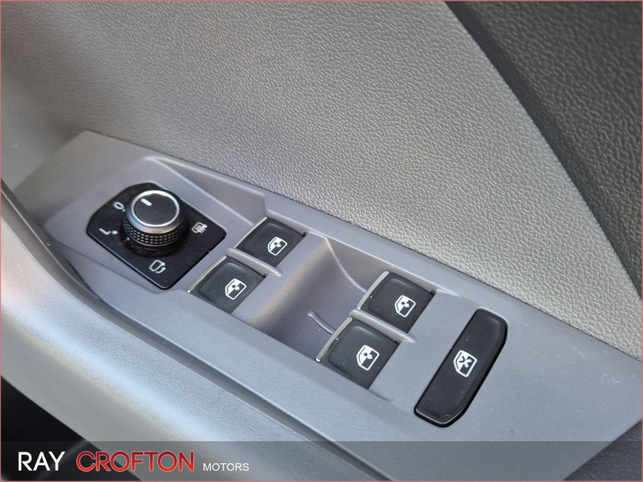 2021 Volkswagen T-Cross - image 17