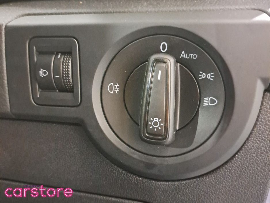 2024 Volkswagen T-Cross - image 18