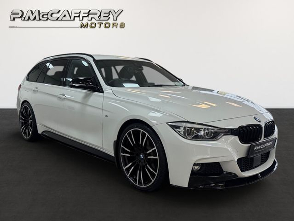 2016 BMW 3 Series - image 3