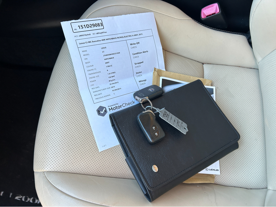 2015 Lexus CT 200 h AUTO///ONLY 60K IRISH CAR///BEAUTIFULL UN MARKED SAHARA LEATHER WITH HEATED SEATS///NCT 4/2027///TAX 3/2026///LOW TAX 180EUROS///STUNNING CAR €14,950