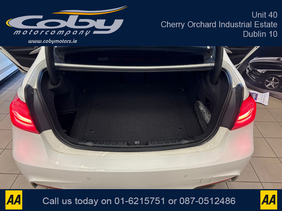 2017 BMW 3 Series - image 39