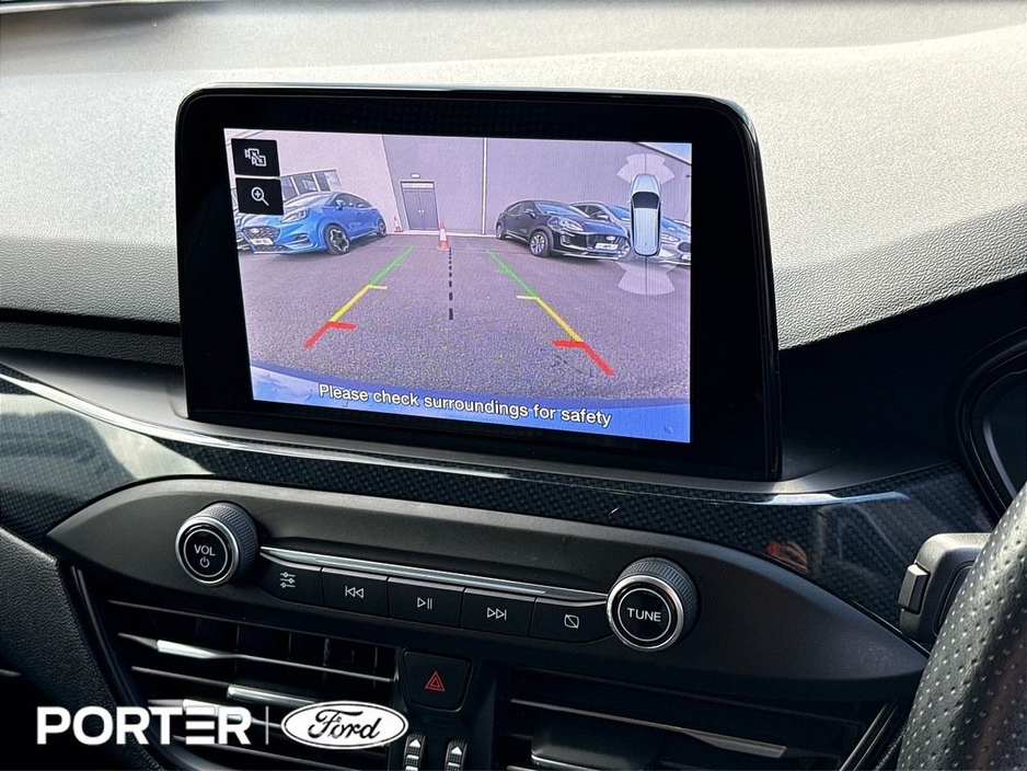 2020 Ford Focus - image 24