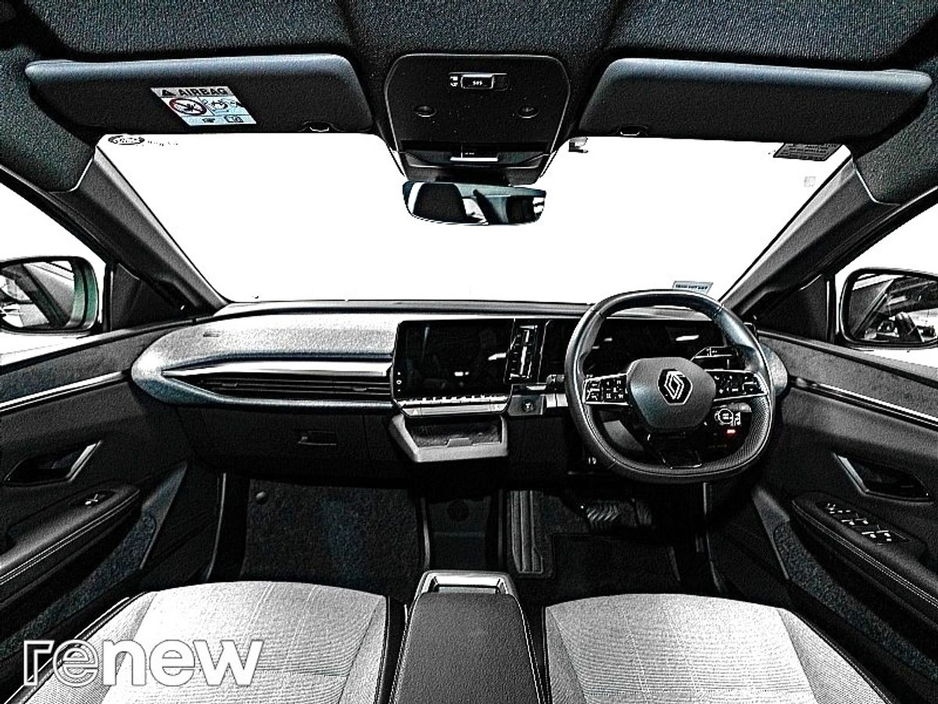 2024 Renault Megane E-Tech - image 2