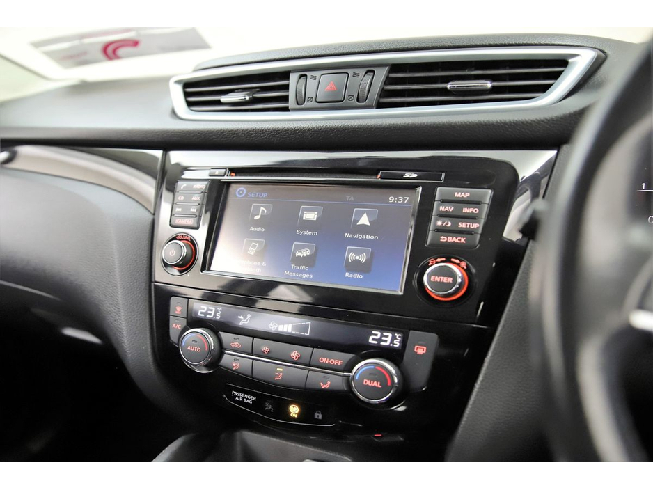 2018 Nissan Qashqai 1.5 DSL SV 6SPD *PANORAMIC ROOF*REVERSE CAM*SAT NAV* €14,490