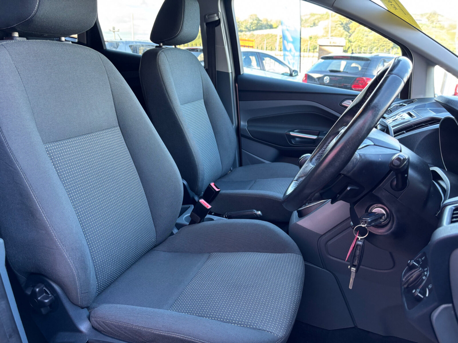 2012 Ford C-Max 1.6 TDCI 95PS ACTIV €4,950