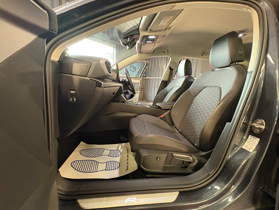 2021 SEAT Leon - image 19