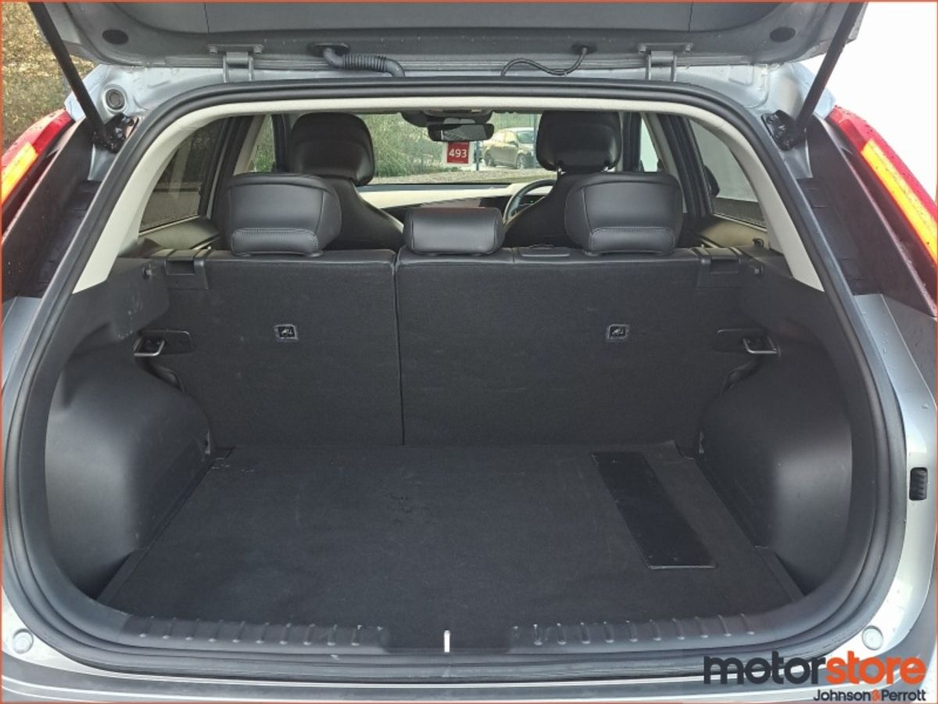 2025 Kia Niro K3 1.6 Petrol HEV (Kia Warranty / AA Membership / Bishopstown) €35,900