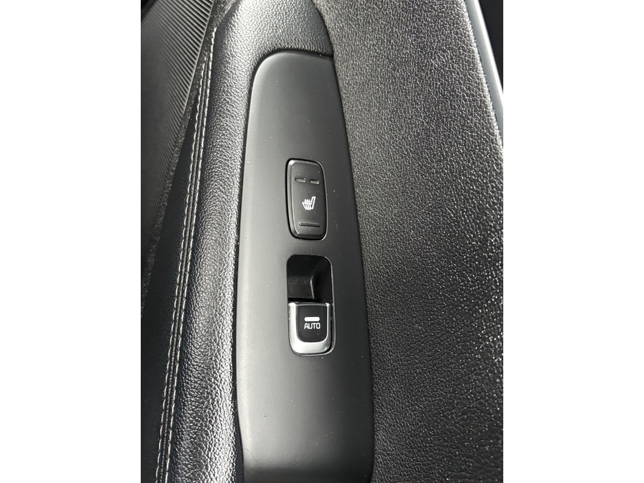 2020 Isuzu D-MAX - image 12