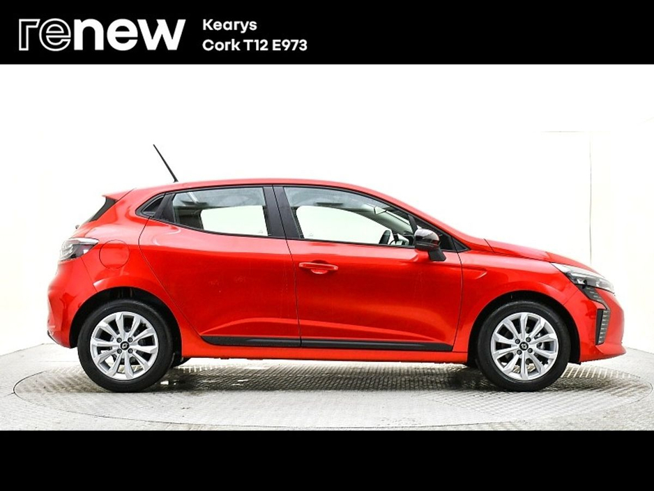 2025 Renault Clio - image 14