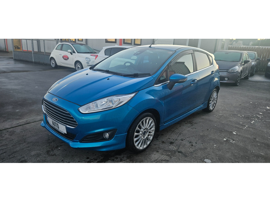 2014 Ford Fiesta auto 1.0 eco zetec s/titanium fully loaded low kms €8,750