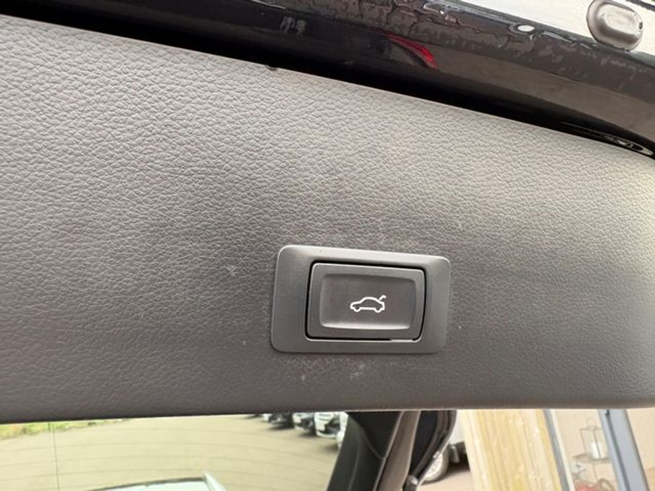 2016 Audi A6 - image 33