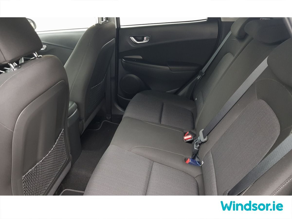 2022 Hyundai Kona - image 8