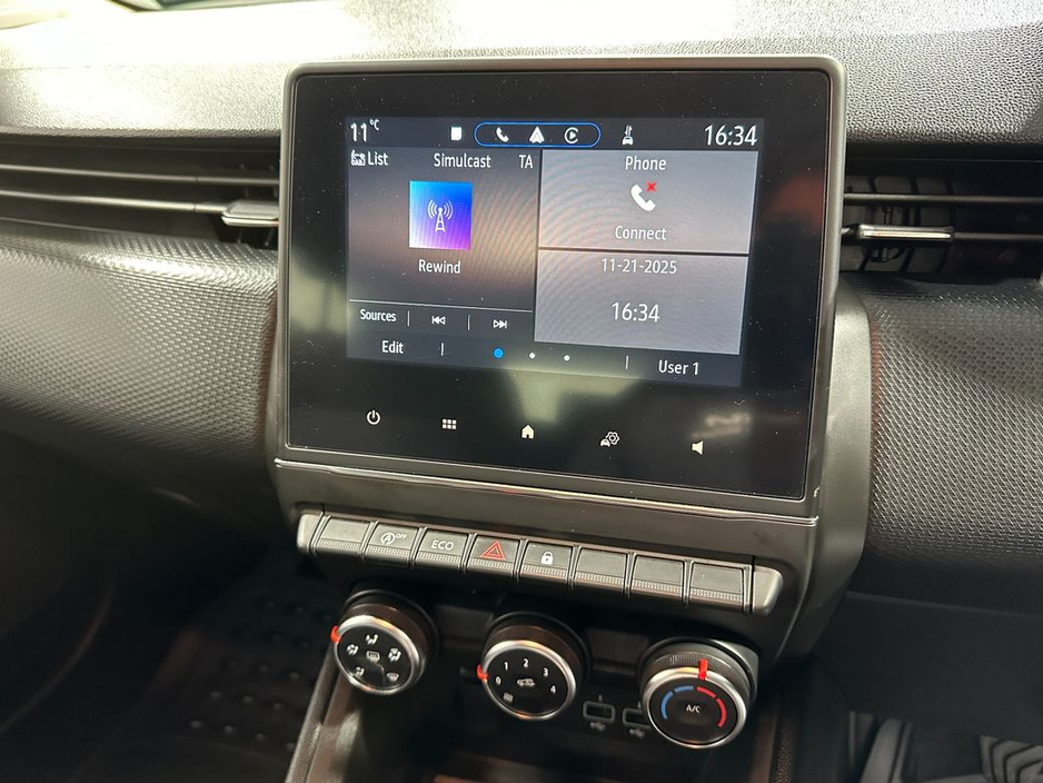 2023 Renault Clio Equilibre 1.0 Petrol 231 €16,250