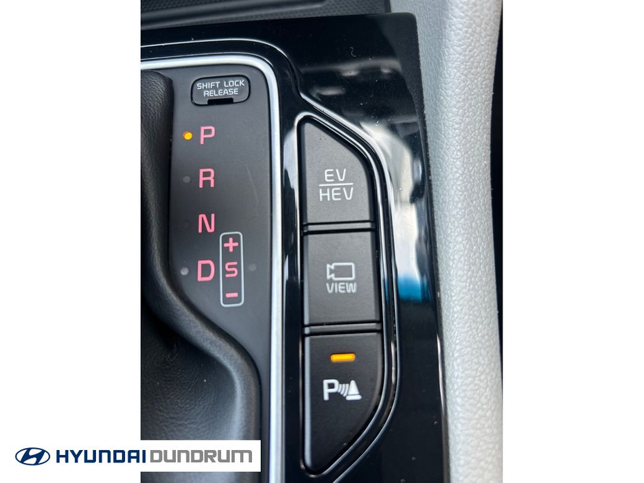 2020 Kia Niro - image 23