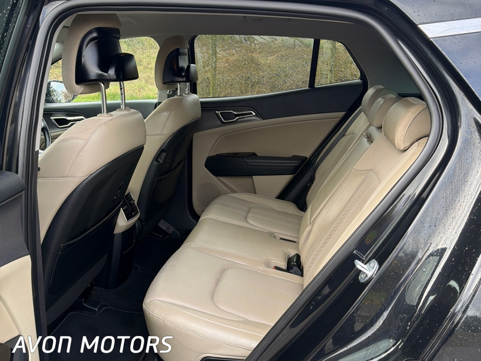 2023 Kia Sportage - image 12