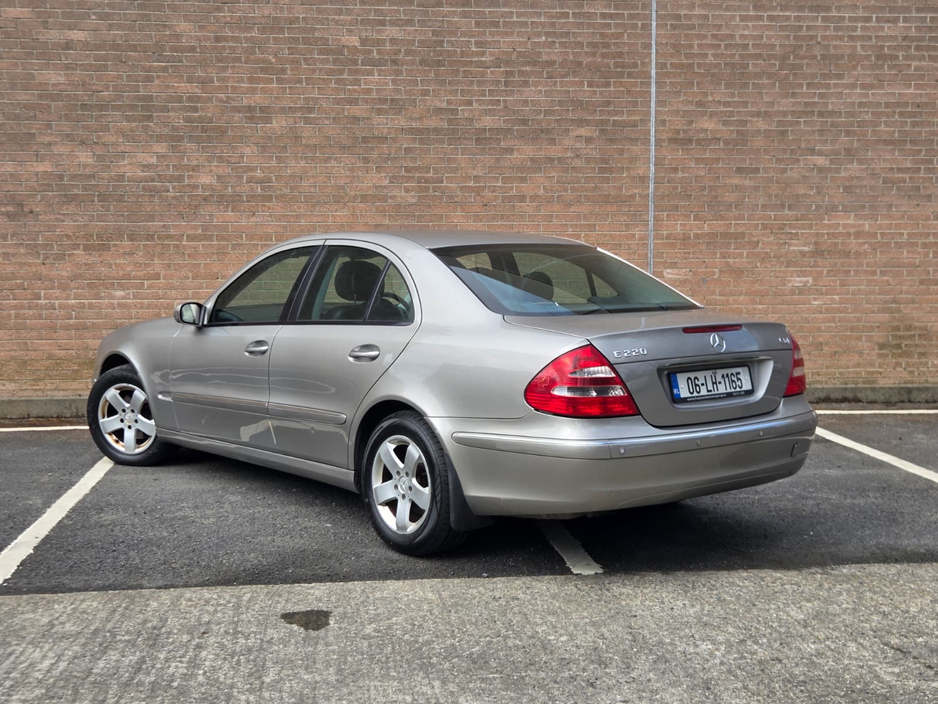 2006 Mercedes-Benz E Class - image 19