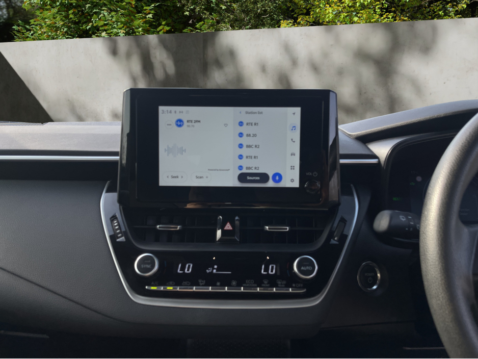 2025 Toyota Corolla - image 15