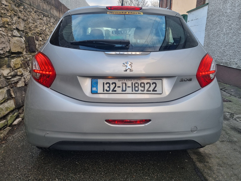 2013 Peugeot 208 1.2 VTI 82 bhp Active €3,750
