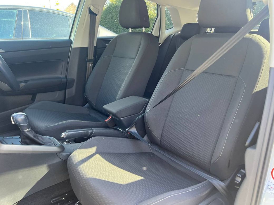 2019 Volkswagen Polo - image 6