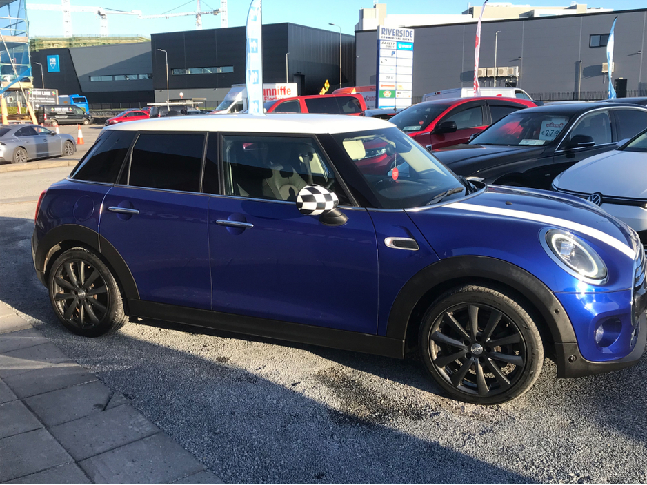 2018 MINI Cooper - image 5