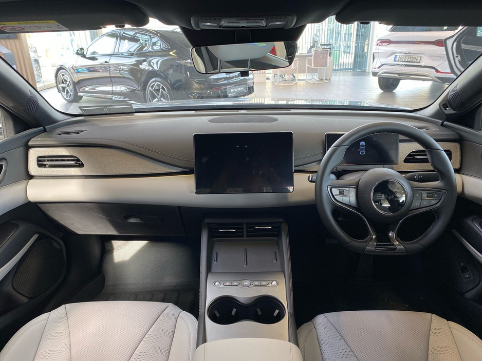 2026 BYD Seal 6 - image 15