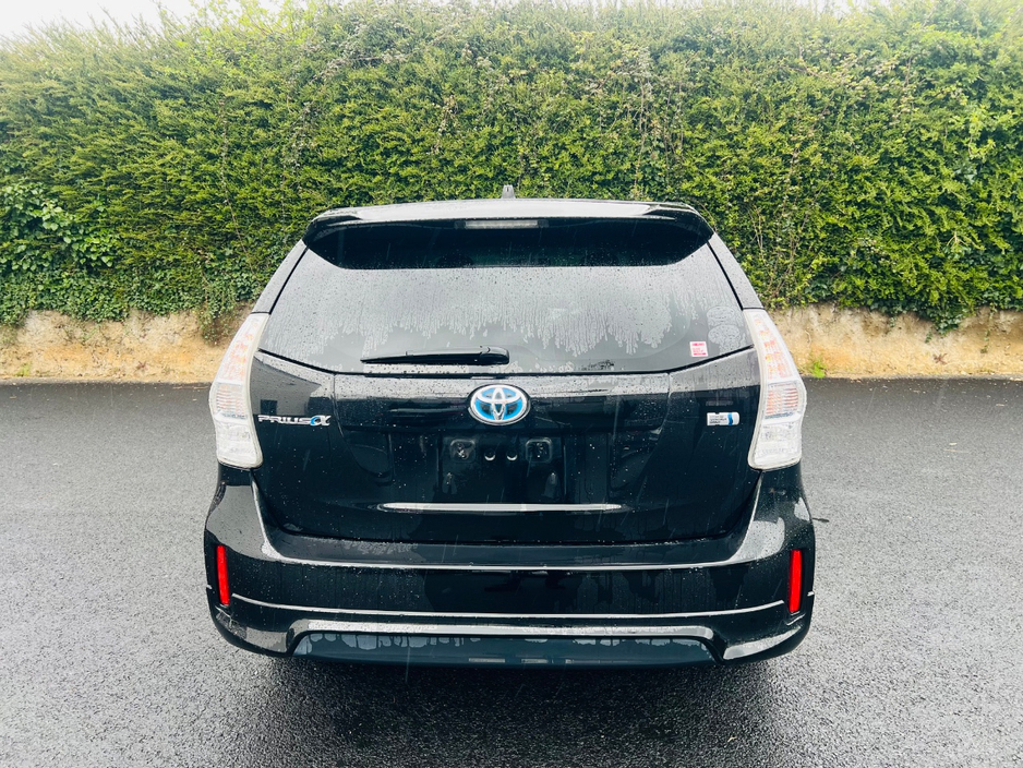 2014 Toyota Prius+ - image 9