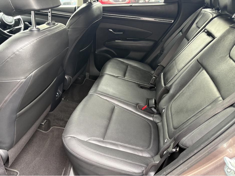 2022 Hyundai Tucson - image 12