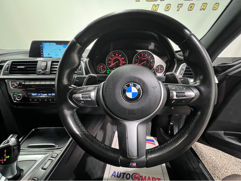 2018 BMW 3 Series - image 29