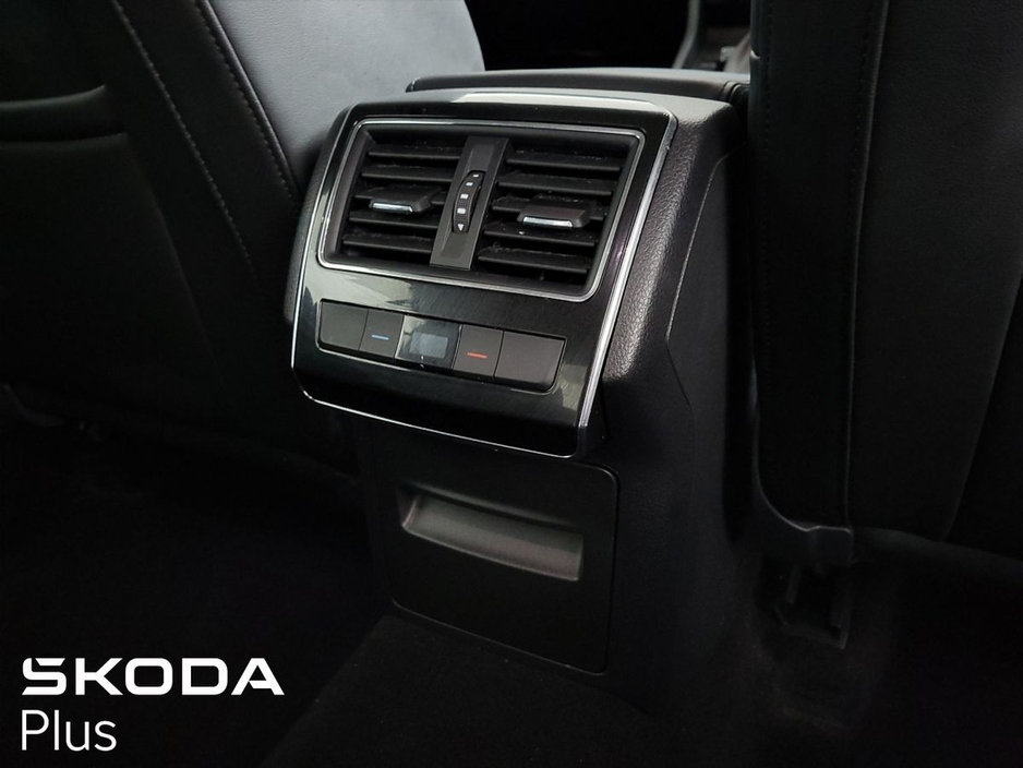 2024 Skoda Superb - image 25