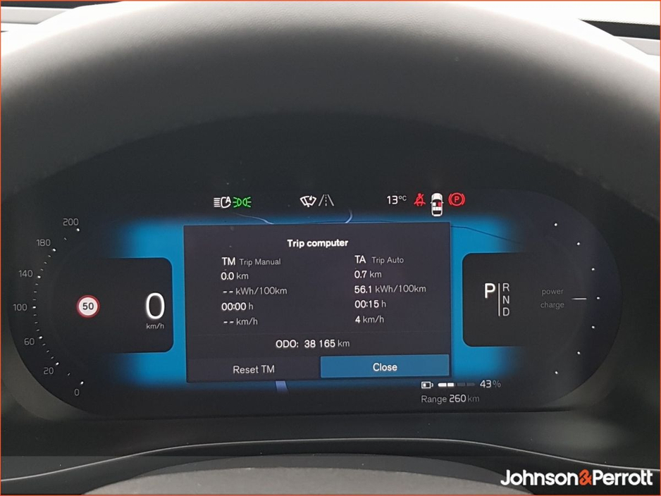 2023 Volvo C40 - image 24