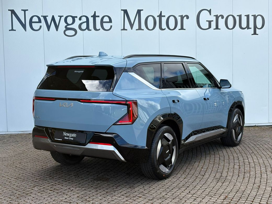 2026 Kia EV5 - image 5