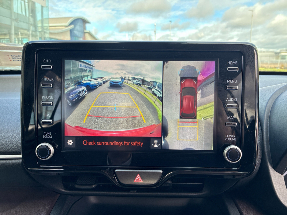 2022 Toyota Yaris Cross - image 18